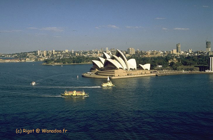 Opéra de Sydney dans la baie